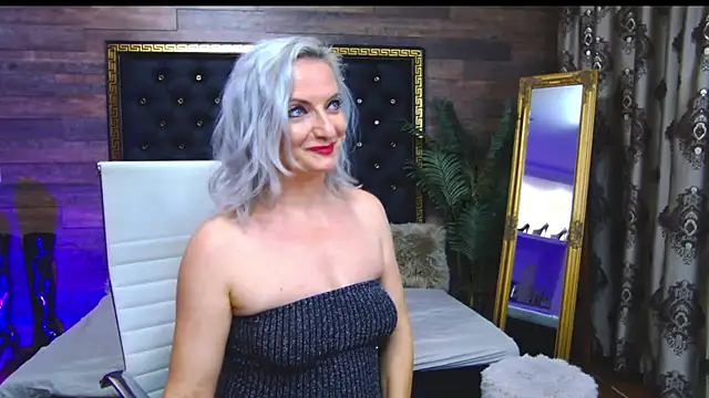 Snapshot of LadyTouch chatting on March 2025 07:25:02 AM LadyTouch online show from March 2025 07:25:02 AM