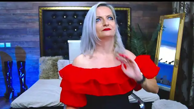 Snapshot of LadyTouch chatting on March 2025 04:14:01 AM LadyTouch online show from March 2025 04:14:01 AM