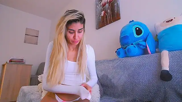 Snapshot of SweetJessy26 chatting on September 2025 09:44:02 AM SweetJessy26 online show from September 2025 09:44:02 AM