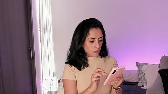 Snapshot of _lucianapalmer chatting on March 2025 03:45:02 PM lucianapalmer online show from March 2025 03:45:02 PM