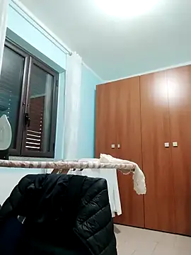 Dolcecurvy online show from November 2025 03:56:02 PM