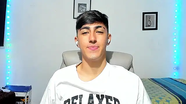 Snapshot of babymaik chatting on October 2025 01:18:02 PM babymaik online show from October 2025 01:18:02 PM