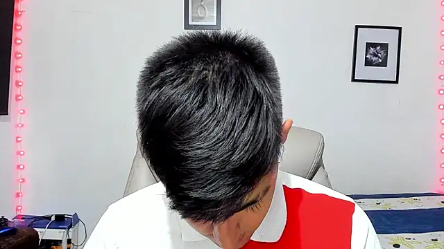 Snapshot of babymaik chatting on November 2025 08:43:01 PM babymaik online show from November 2025 08:43:01 PM