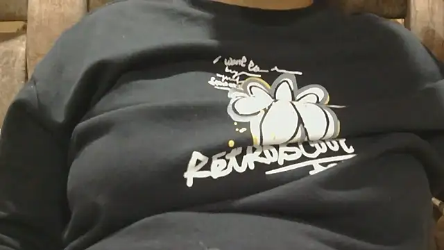 MilkyQueen69 online show from February 2026 05:42:01 PM