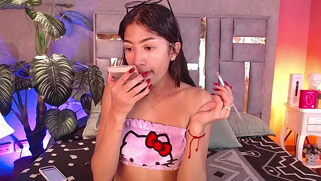 Tyla Ks online show from September 2025 07:36:01 PM