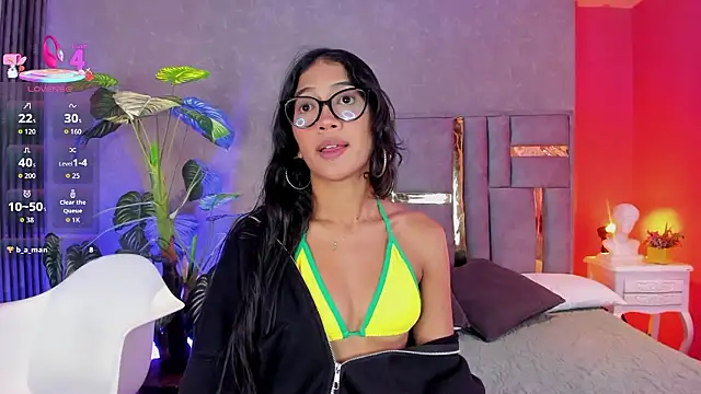 Tyla Ks online show from March 2026 07:43:02 PM