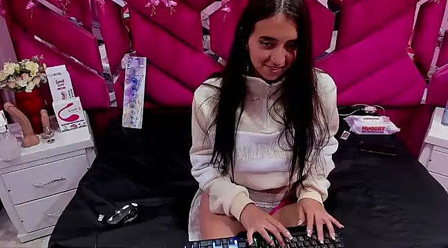  SalomeParra1 online show from March 2025 06:42:02 AM