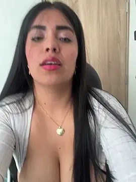 Snapshot of _SARA_69 chatting on February 2025 02:15:02 PM SARA 69 online show from February 2025 02:15:02 PM