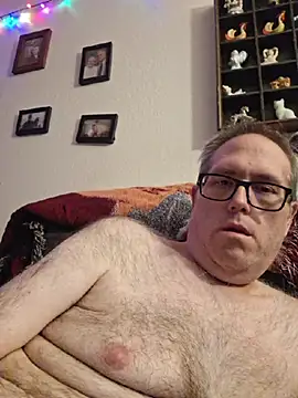 Snapshot of Smallone327 chatting on June 2026 05:42:02 AM Smallone327 online show from June 2026 05:42:02 AM