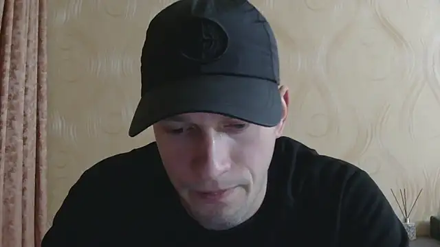 frama666 online show from April 2026 08:42:02 PM