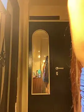 Snapshot of isha_sassy chatting on March 2025 09:59:01 PM isha sassy online show from March 2025 09:59:01 PM