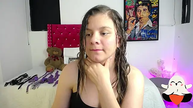 ValeAmayaa online show from October 2025 06:30:02 PM