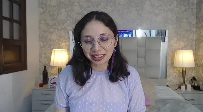 Stephanie Sun online show from February 2025 04:56:02 PM