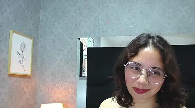 Stephanie Sun online show from March 2025 04:25:01 PM
