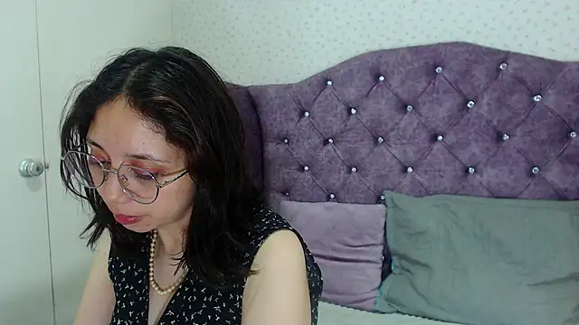 Stephanie Sun online show from March 2025 11:09:01 PM