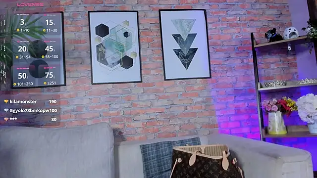 Lucia Brown  online show from September 2025 04:23:02 AM