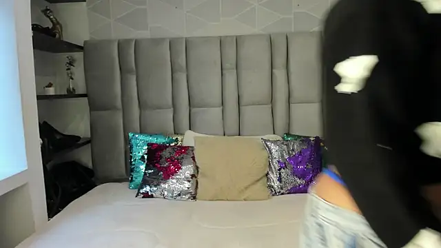 Natasha rose   online show from October 2025 07:02:01 PM