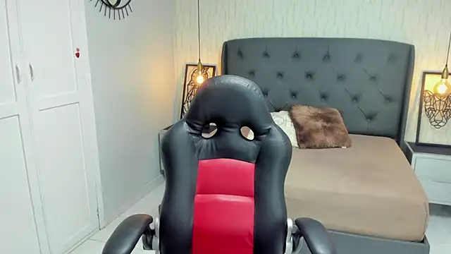 MEGANZARICK online show from October 2025 07:56:02 PM