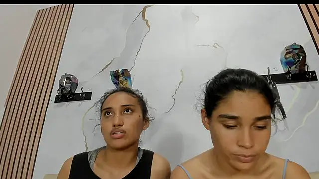 ElizaAndQuisha online show from February 2025 06:52:01 PM