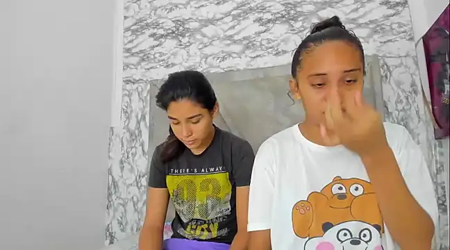 ElizaAndQuisha online show from March 2025 12:27:02 PM