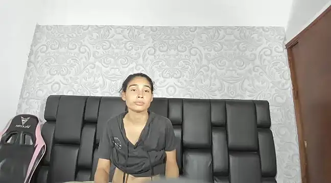 ElizaAndQuisha online show from March 2025 03:51:01 PM