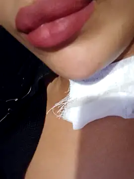 Sexlove1xo online show from November 2025 07:38:02 PM