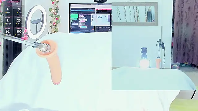Genesis Love   online show from March 2025 04:09:01 PM