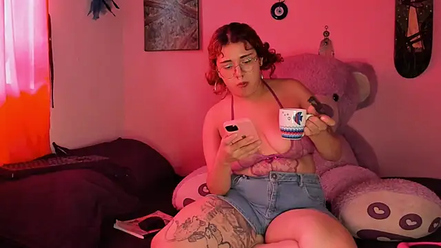 Maddy Jhonsson online show from February 2026 08:38:02 PM