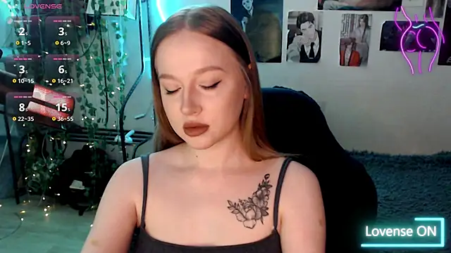 lissallor  online show from February 2025 11:32:01 PM