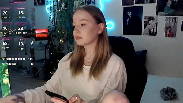 lissallor  online show from March 2025 12:33:02 PM