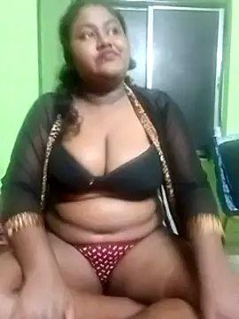 Snapshot of horny_diana chatting on March 2025 09:48:02 PM horny diana online show from March 2025 09:48:02 PM