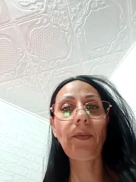 Ramona870 online show from November 2025 09:42:02 AM