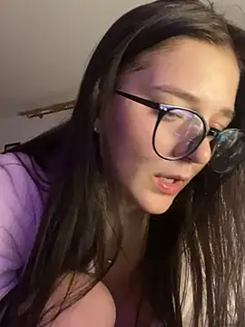 Snapshot of brinkangelikaa chatting on February 2025 11:23:02 PM brinkangelikaa online show from February 2025 11:23:02 PM