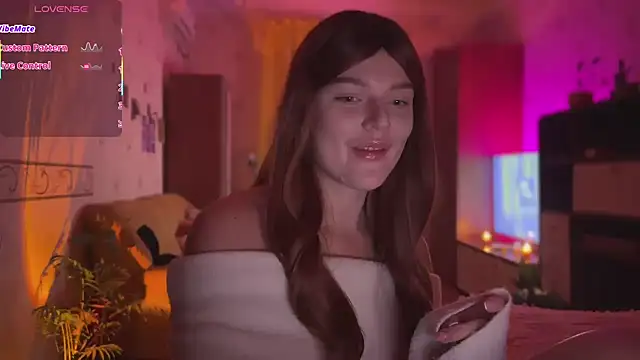 Snapshot of CherryRed_Girl chatting on October 2025 06:30:02 PM CherryRed Girl online show from October 2025 06:30:02 PM