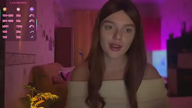 Snapshot of CherryRed_Girl chatting on November 2025 10:20:02 PM CherryRed Girl online show from November 2025 10:20:02 PM