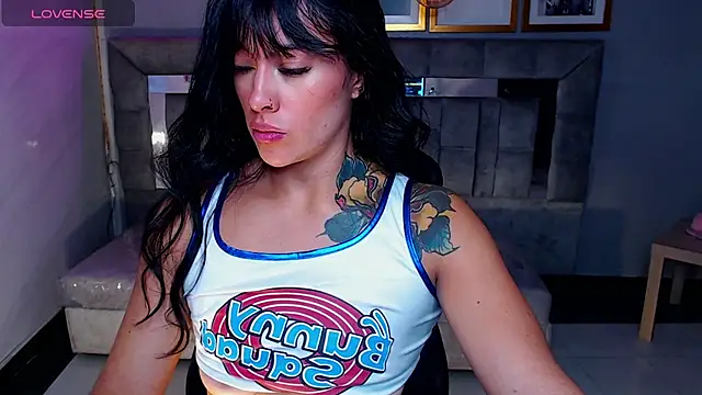 Isabella Collen v online show from October 2025 01:14:01 PM