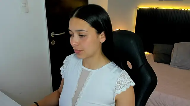 angeline davies online show from October 2025 03:51:02 AM