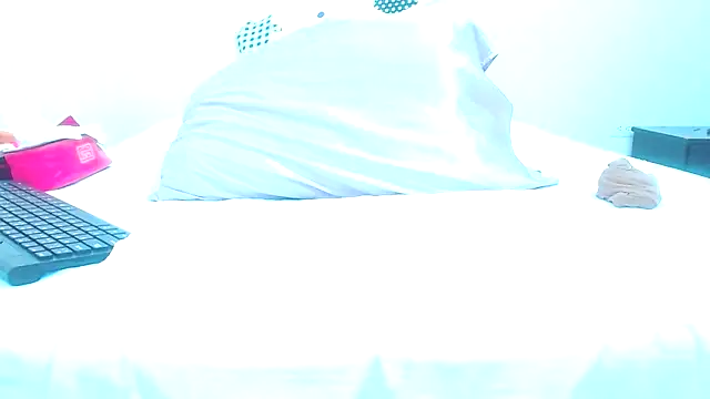 Snapshot of TattyHarrisquirtt chatting on November 2025 03:00:02 PM TattyHarrisquirtt online show from November 2025 03:00:02 PM