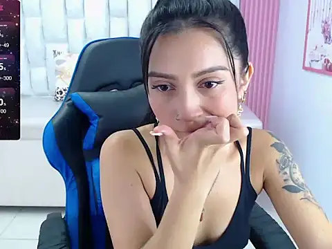 Snapshot of madhison_klain_s chatting on March 2025 08:00:01 PM madhison klain s online show from March 2025 08:00:01 PM