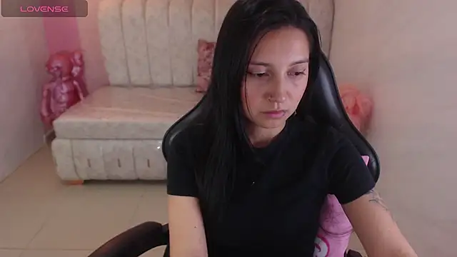 madhison klain s online show from April 2026 08:23:01 PM