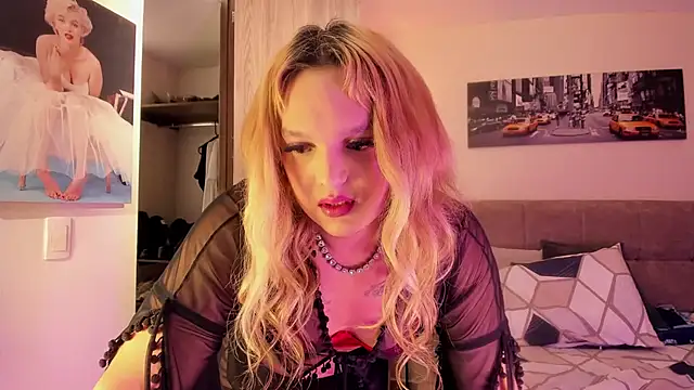 ScarletThompsonx online show from October 2025 10:52:01 PM