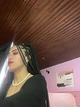 Snapshot of MichelleDiaz_Pink chatting on March 2025 03:11:01 AM MichelleDiaz Pink online show from March 2025 03:11:01 AM