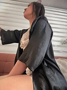 MichelleDiaz Pink online show from November 2025 04:28:01 PM