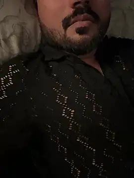 Snapshot of shavyforgirls chatting on February 2025 01:33:01 AM shavyforgirls online show from February 2025 01:33:01 AM