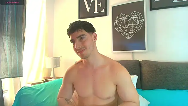 Snapshot of thomyafar chatting on October 2025 08:20:02 PM thomyafar online show from October 2025 08:20:02 PM