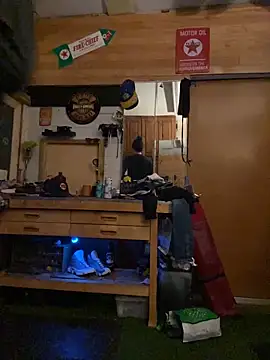 Snapshot of Polaroid_White chatting on November 2025 10:28:01 AM Polaroid White online show from November 2025 10:28:01 AM