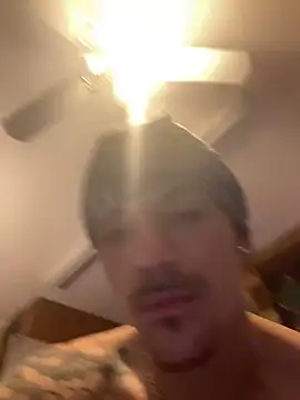 Snapshot of Polaroid_White chatting on November 2025 07:26:01 PM Polaroid White online show from November 2025 07:26:01 PM