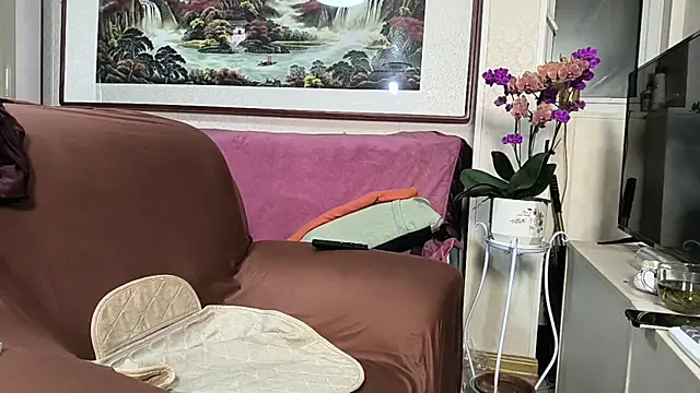 Alisawa online show from February 2025 12:23:02 PM