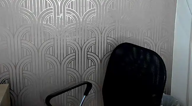 BloodyMaary  online show from March 2025 12:01:02 PM