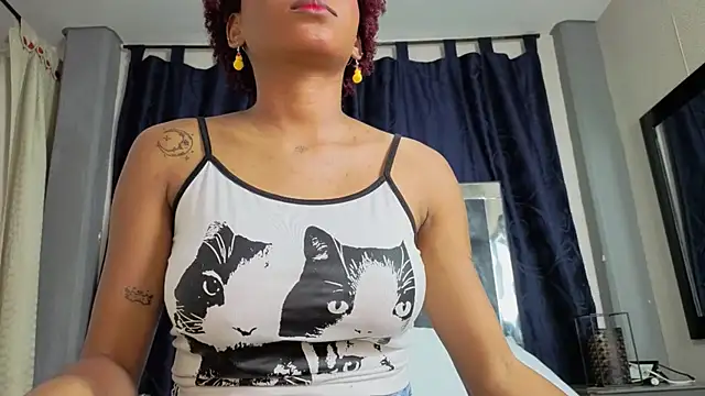 Effie cooper online show from September 2025 08:03:01 PM